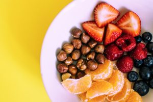 assorted-berries-bowl-of-fruit-1161682